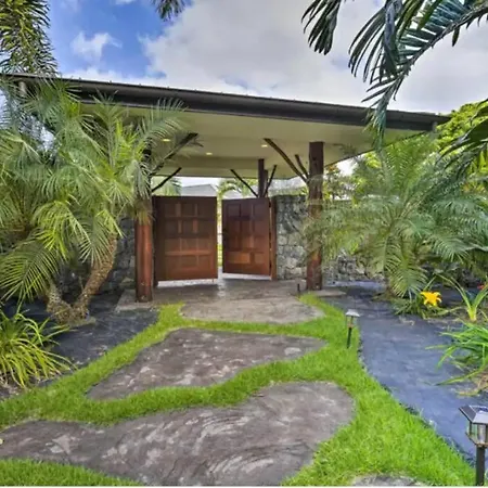 Beaches And Kona Town Ideal Location Gated